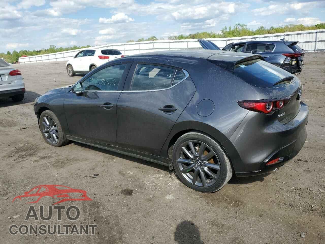 MAZDA 3 2023 - JM1BPAKM3P1615754