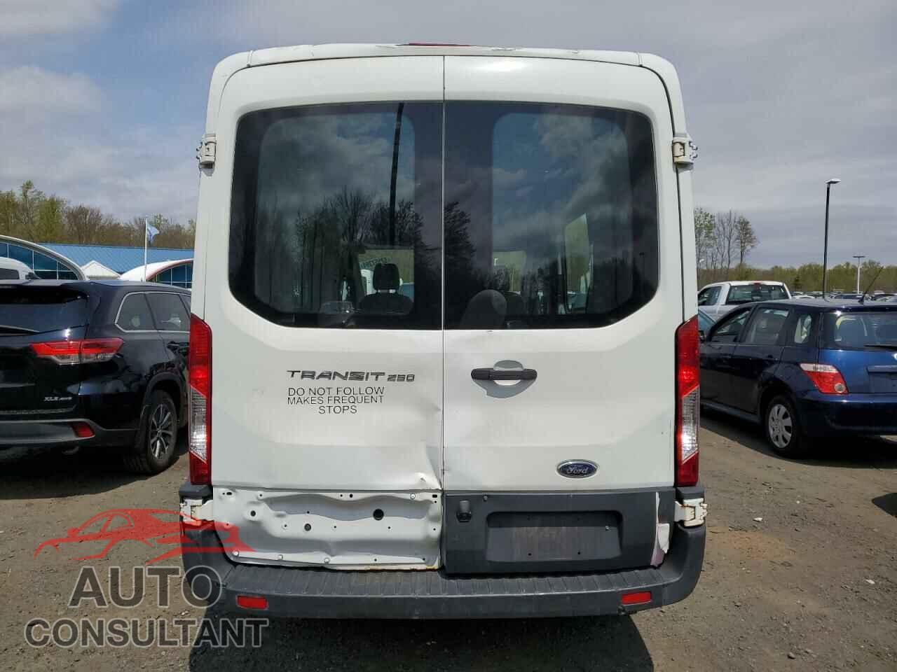 FORD TRANSIT 2017 - 1FTYR1CM3HKB24549