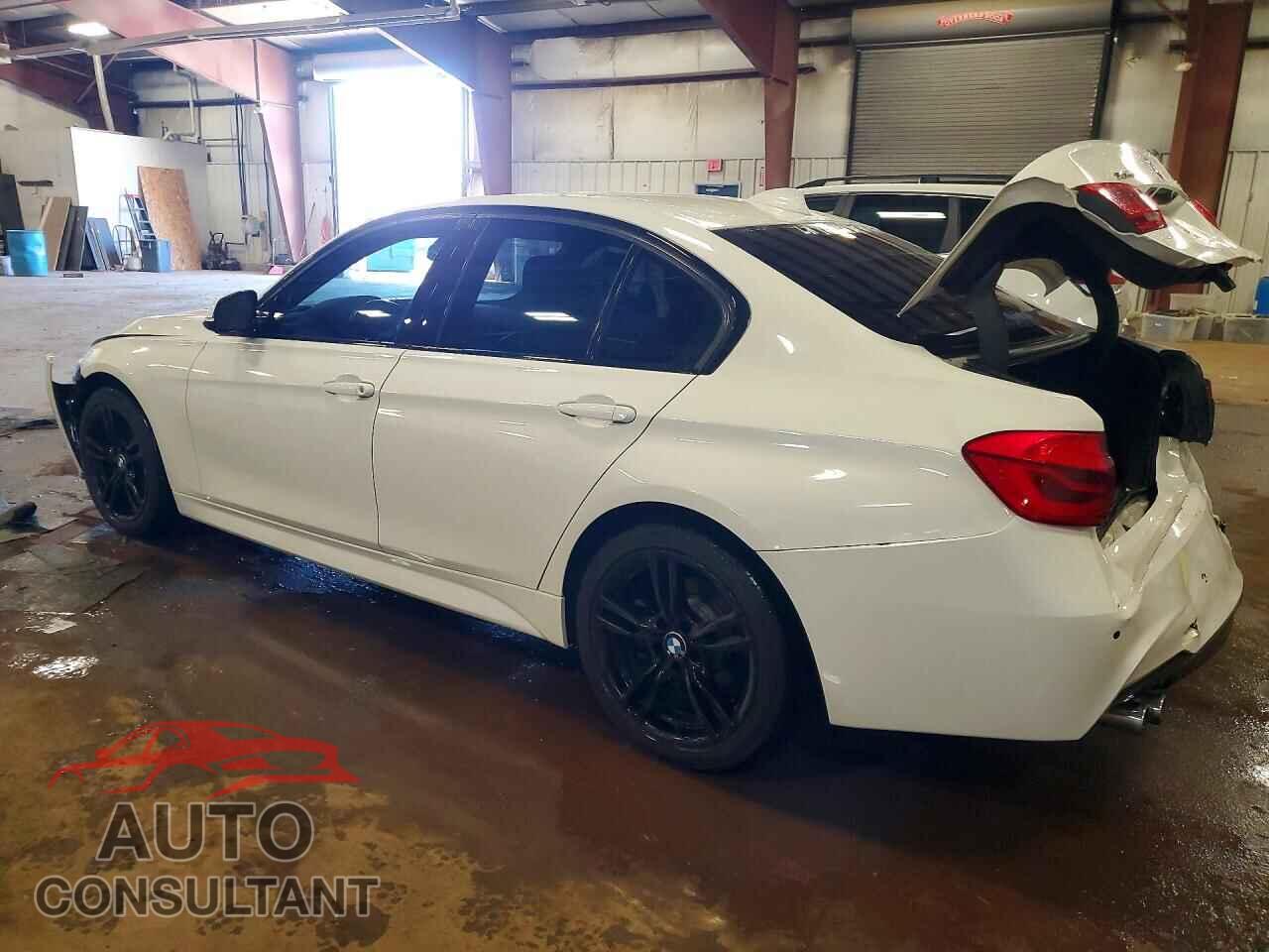 BMW 3 SERIES 2018 - WBA8D9C5XJA012829