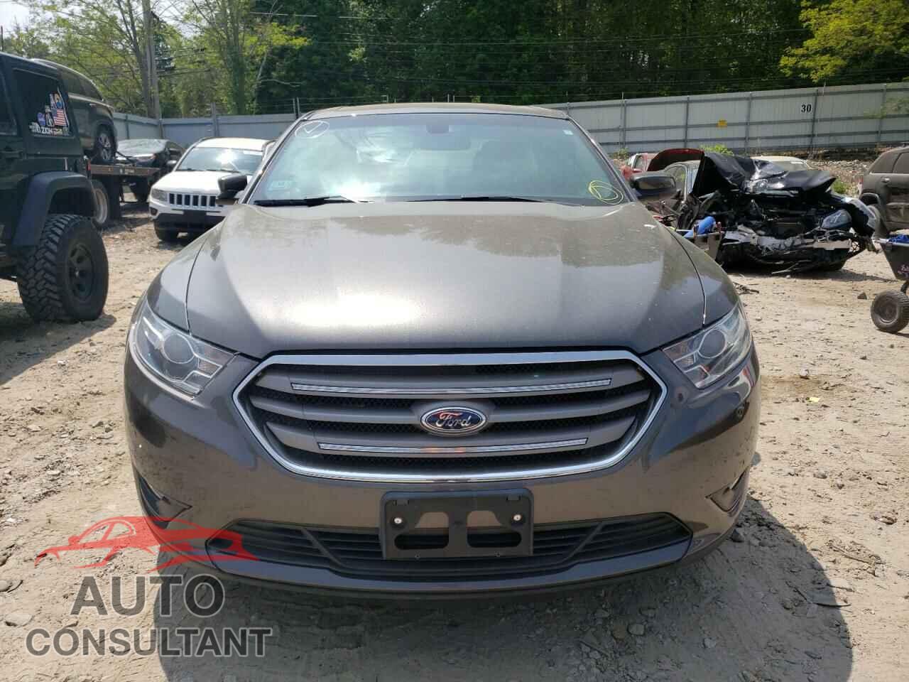 FORD TAURUS 2017 - 1FAHP2E85HG136755
