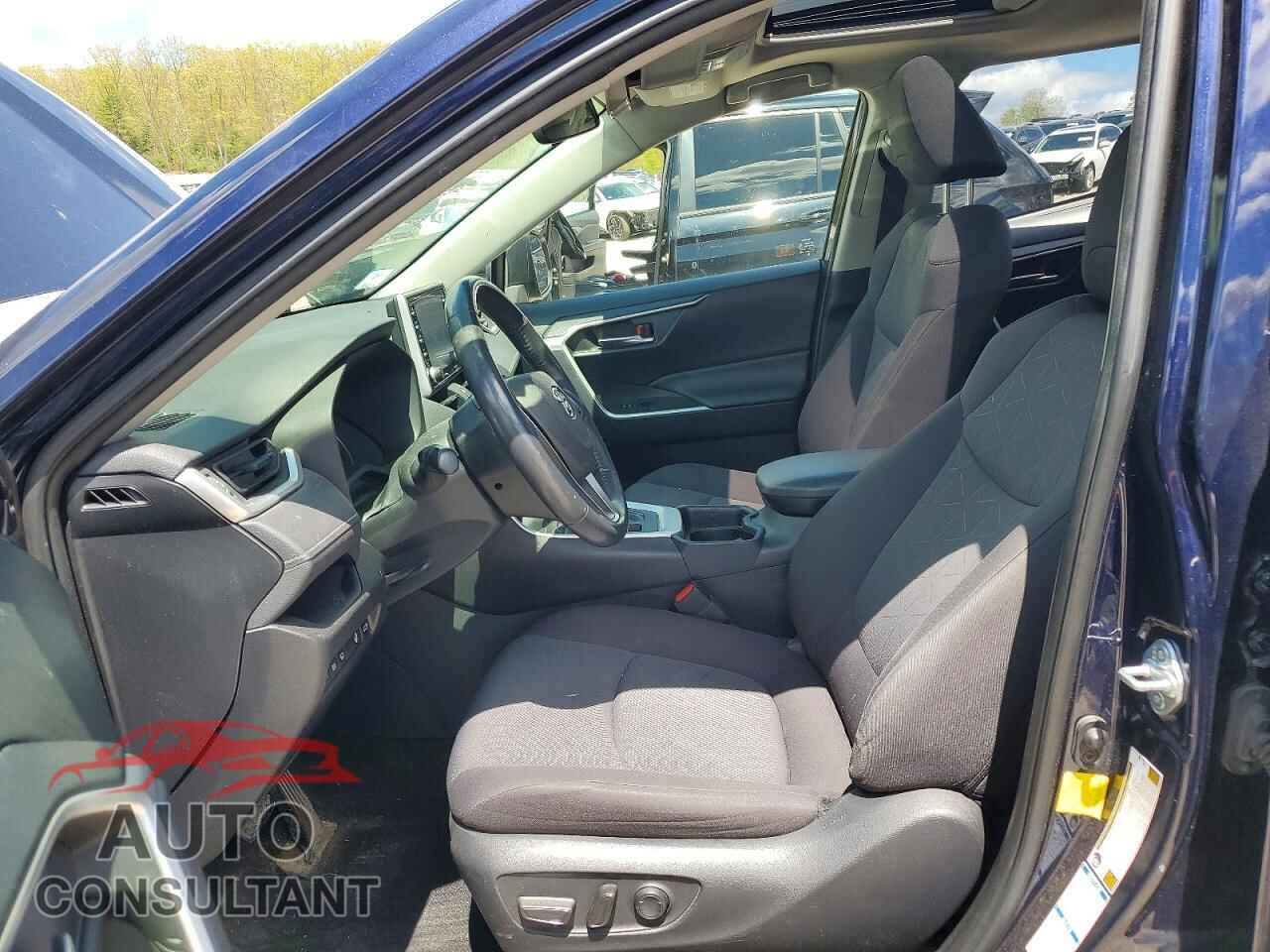 TOYOTA RAV4 2019 - JTMP1RFV3KD043939