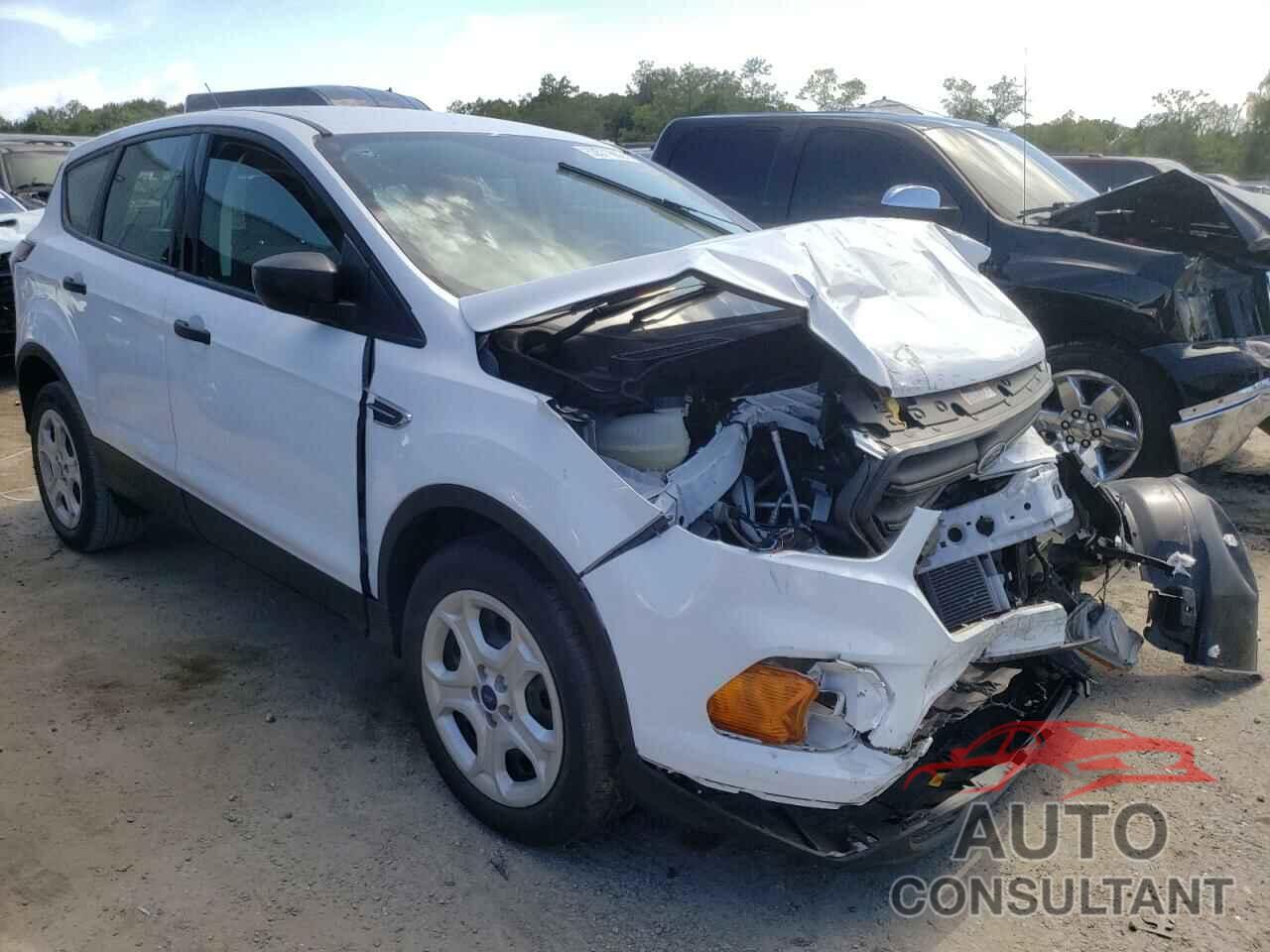 FORD ESCAPE 2017 - 1FMCU0F78HUA48738