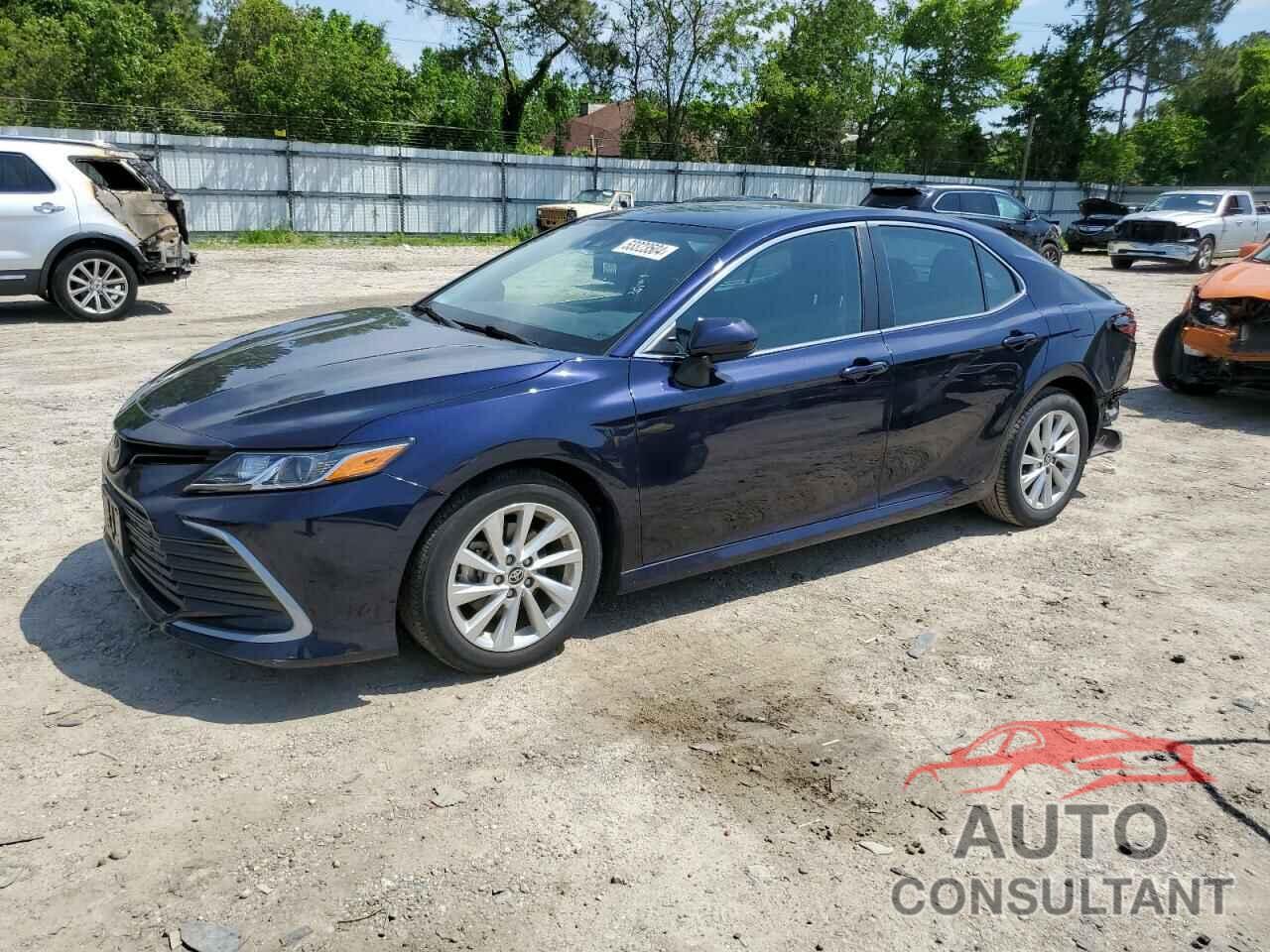 TOYOTA CAMRY 2021 - 4T1C11AK8MU549407