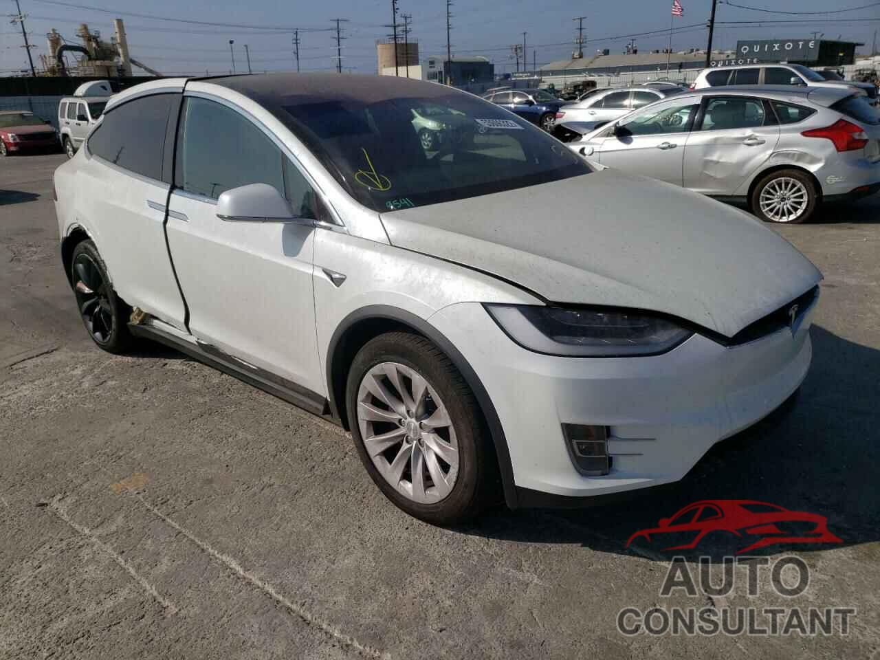 TESLA MODEL X 2020 - 5YJXCBE28LF235327