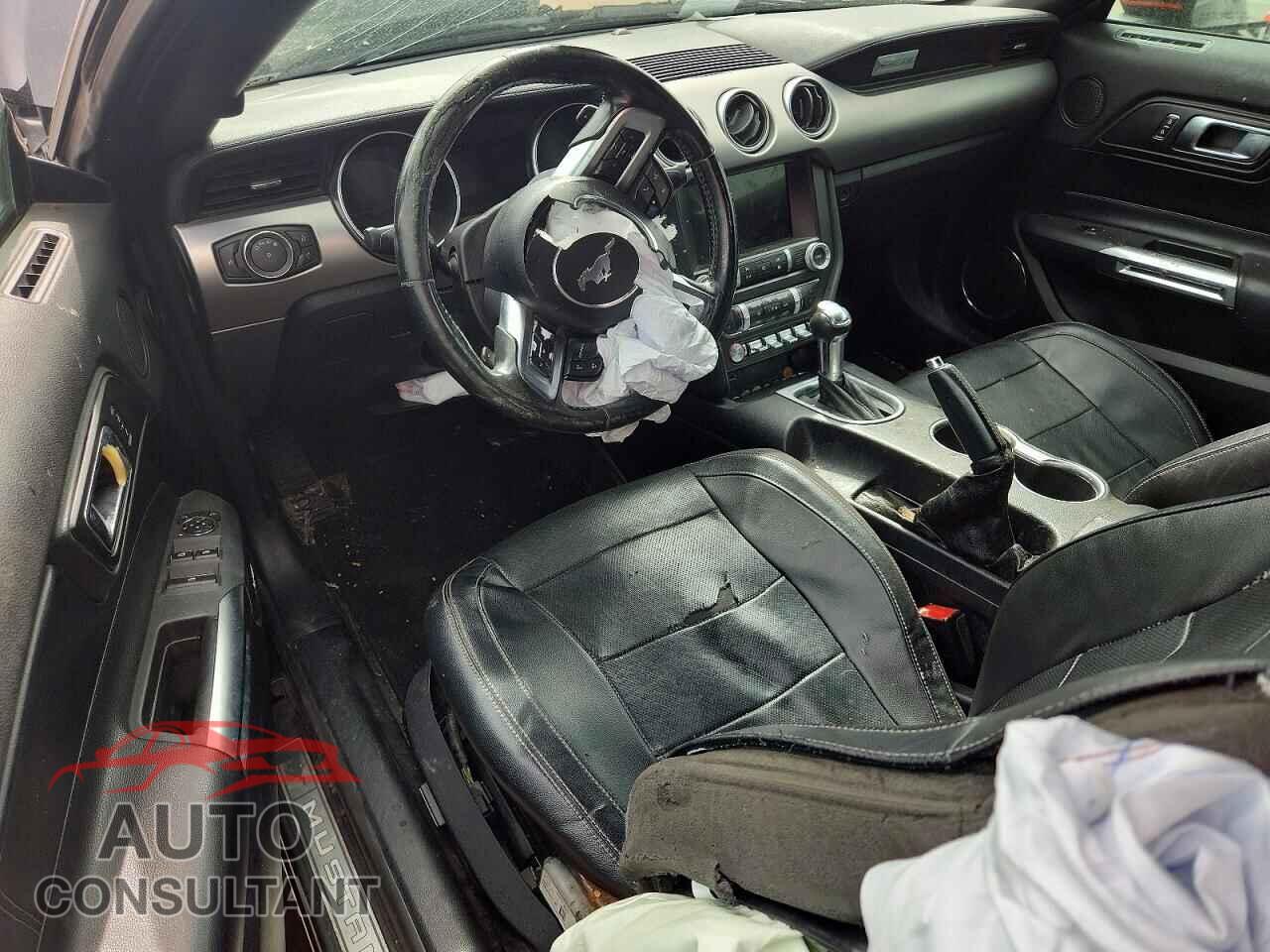 FORD MUSTANG 2019 - 1FATP8UH9K5110001