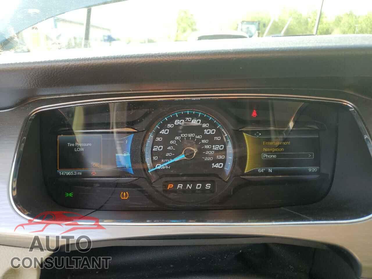 FORD TAURUS 2018 - 1FAHP2H85JG104146