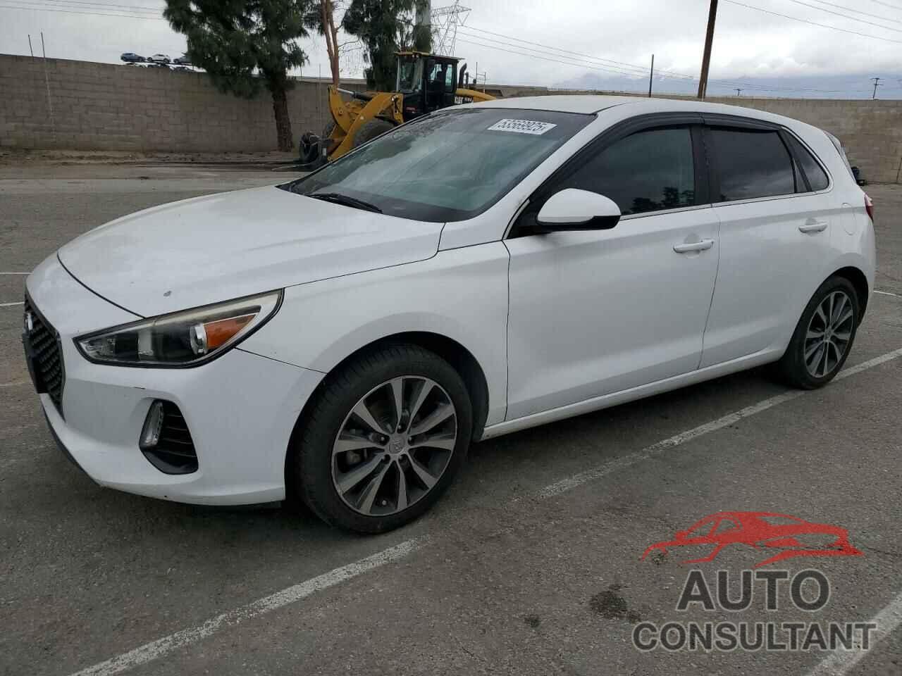 HYUNDAI ELANTRA 2018 - KMHH35LE0JU013299