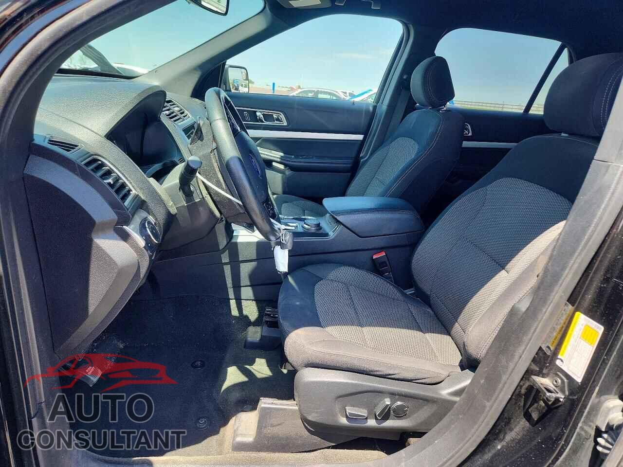 FORD EXPLORER 2017 - 1FM5K8D8XHGB94209