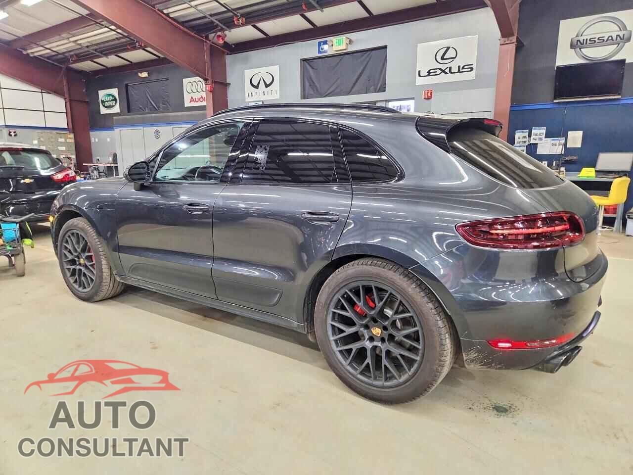 PORSCHE MACAN 2017 - WP1AG2A58HLB52087