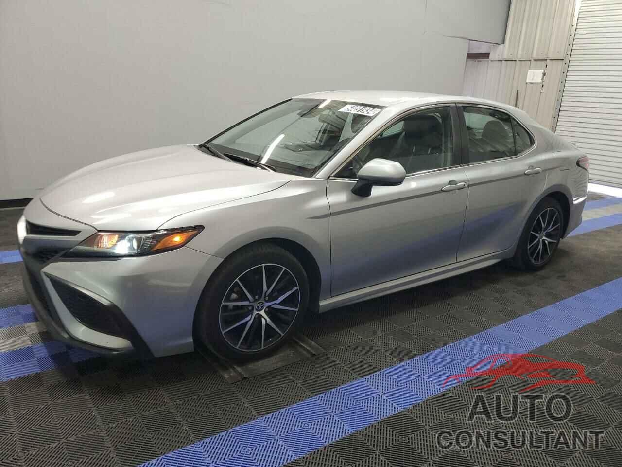 TOYOTA CAMRY 2023 - 4T1G11AK0PU728529