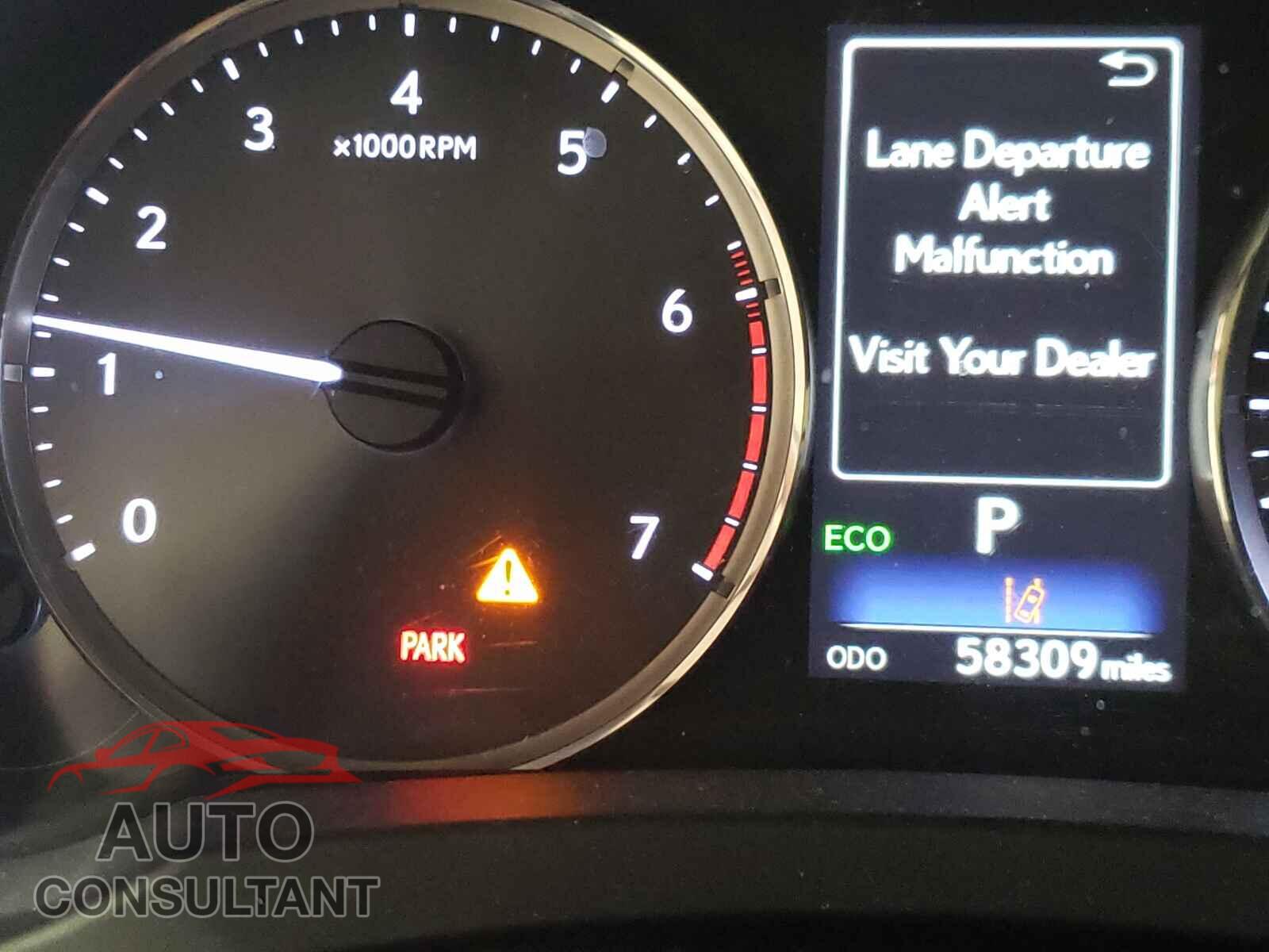 LEXUS IS 2017 - JTHBA1D21H5051317