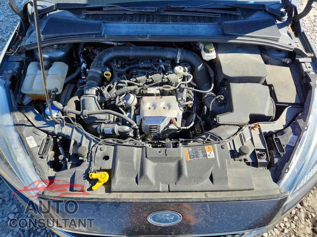 FORD FOCUS 2018 - 1FADP3FE5JL287245