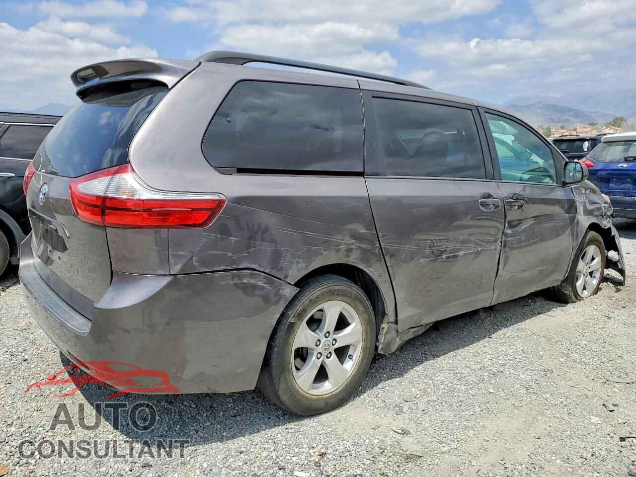 TOYOTA SIENNA 2017 - 5TDKZ3DC7HS774386