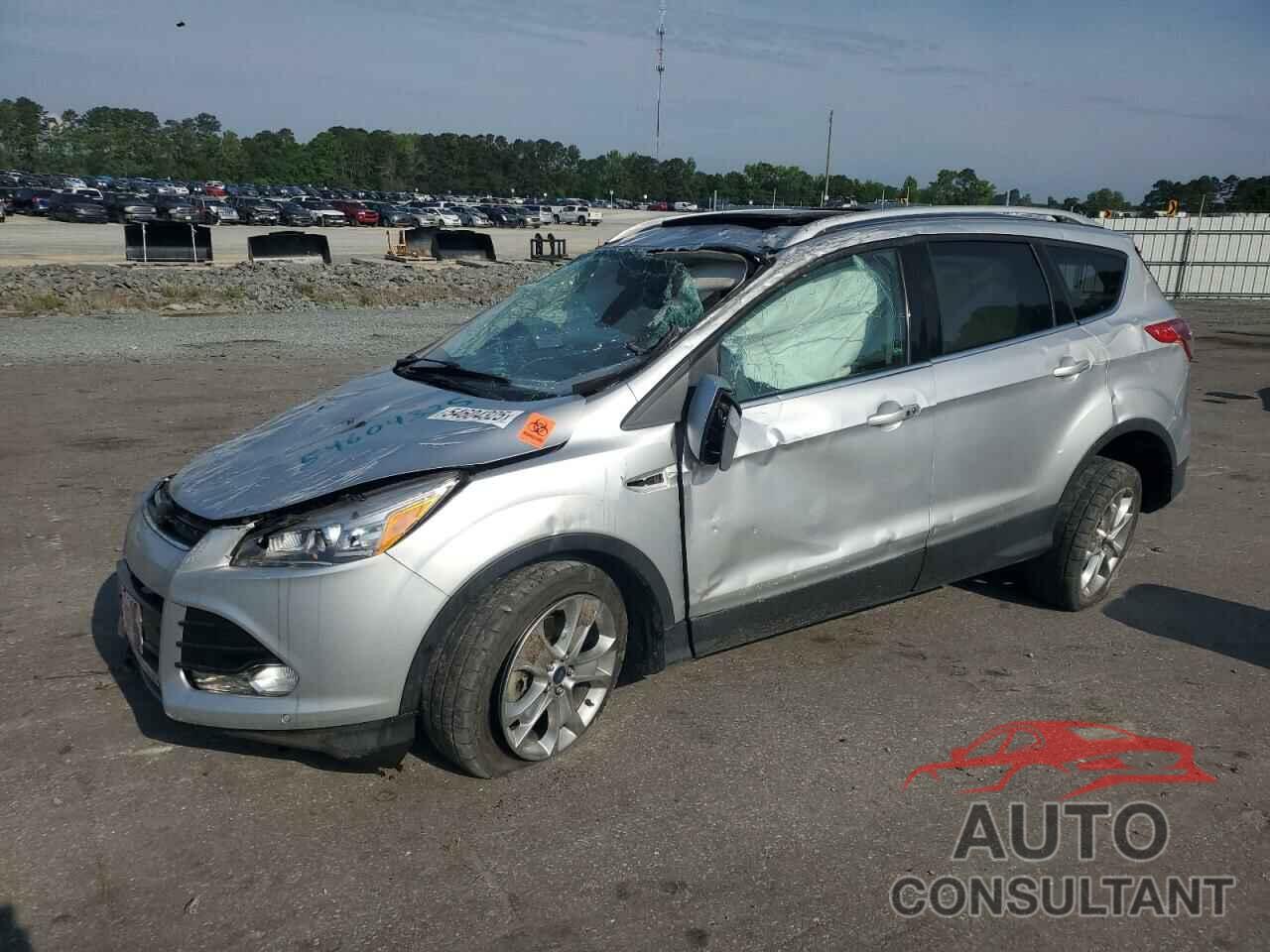 FORD ESCAPE 2015 - 1FMCU9J90FUA03495