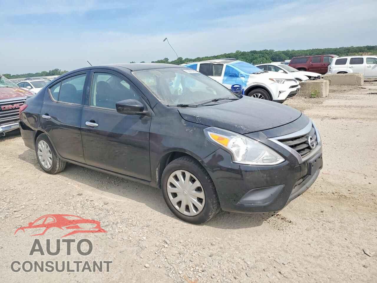 NISSAN VERSA 2017 - 3N1CN7AP2HL801209