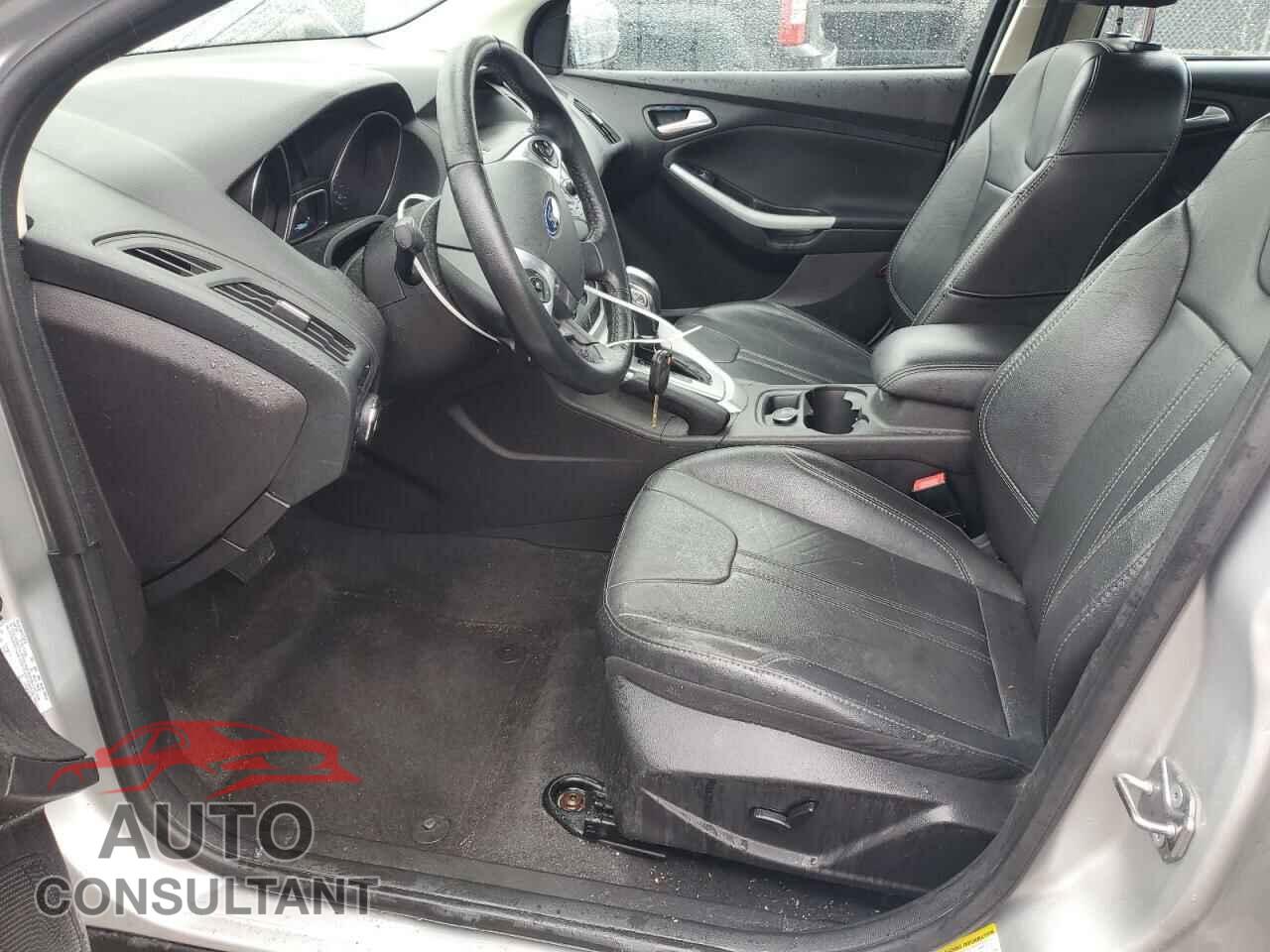 FORD FOCUS 2014 - 1FADP3F27EL389321