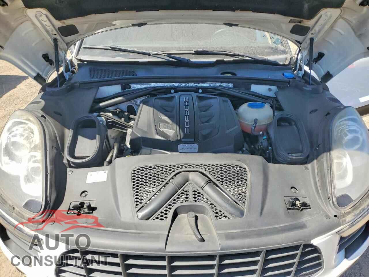 PORSCHE MACAN 2016 - WP1AB2A56GLB41165