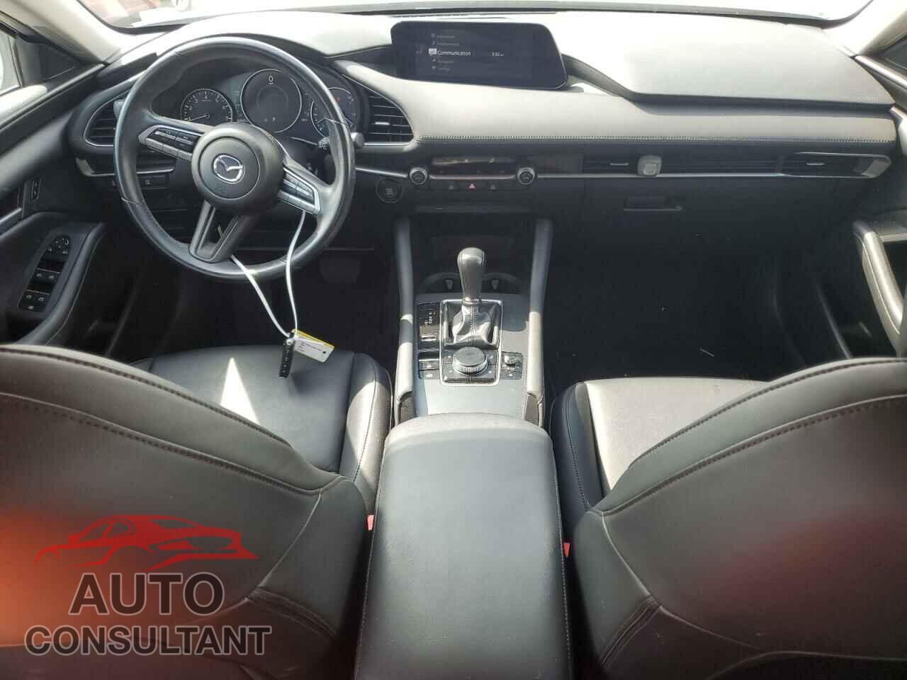 MAZDA 3 2021 - JM1BPABL3M1315831