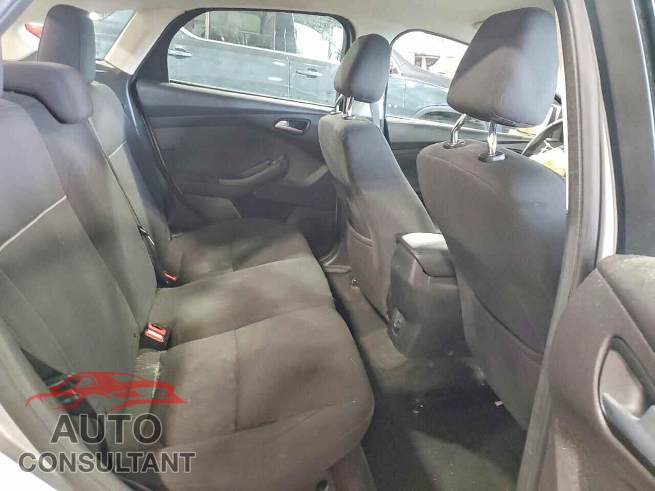 FORD FOCUS 2012 - 1FAHP3M21CL372502