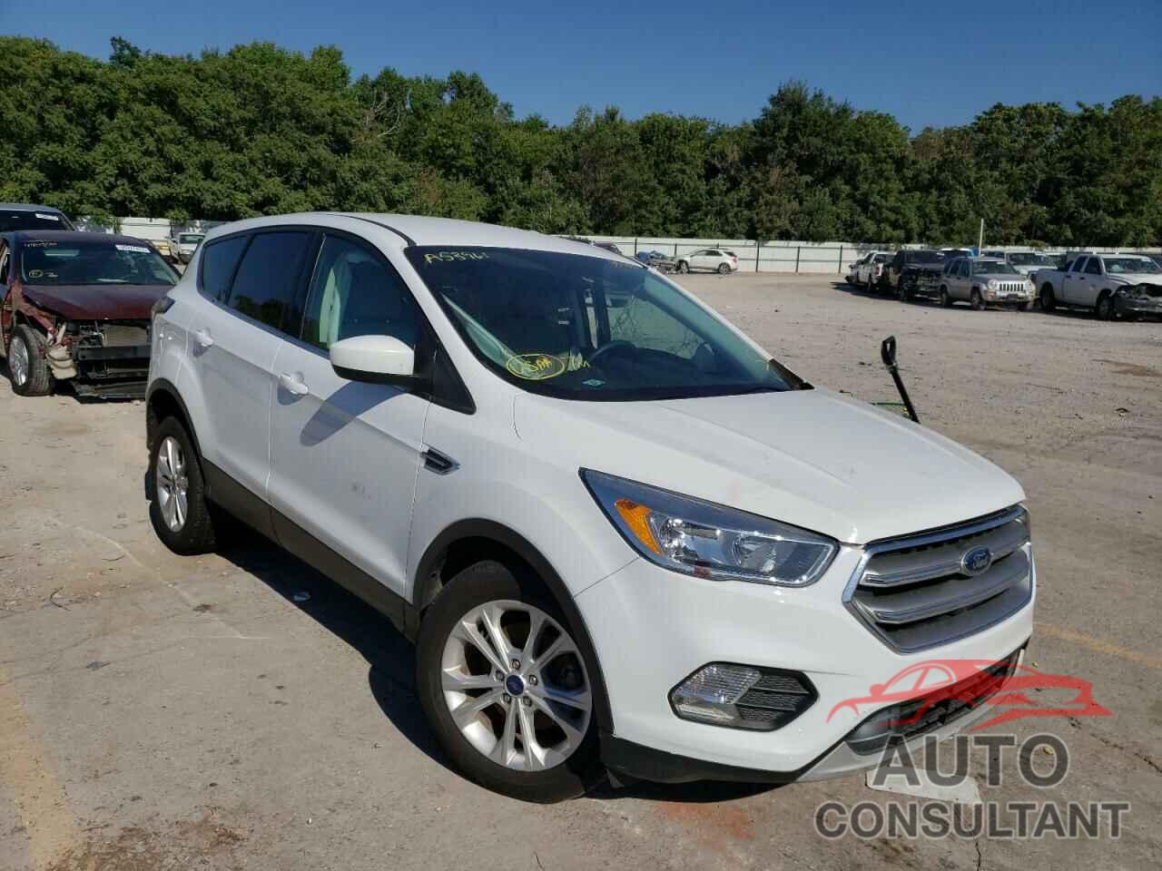 FORD ESCAPE 2017 - 1FMCU0GD8HUA53961