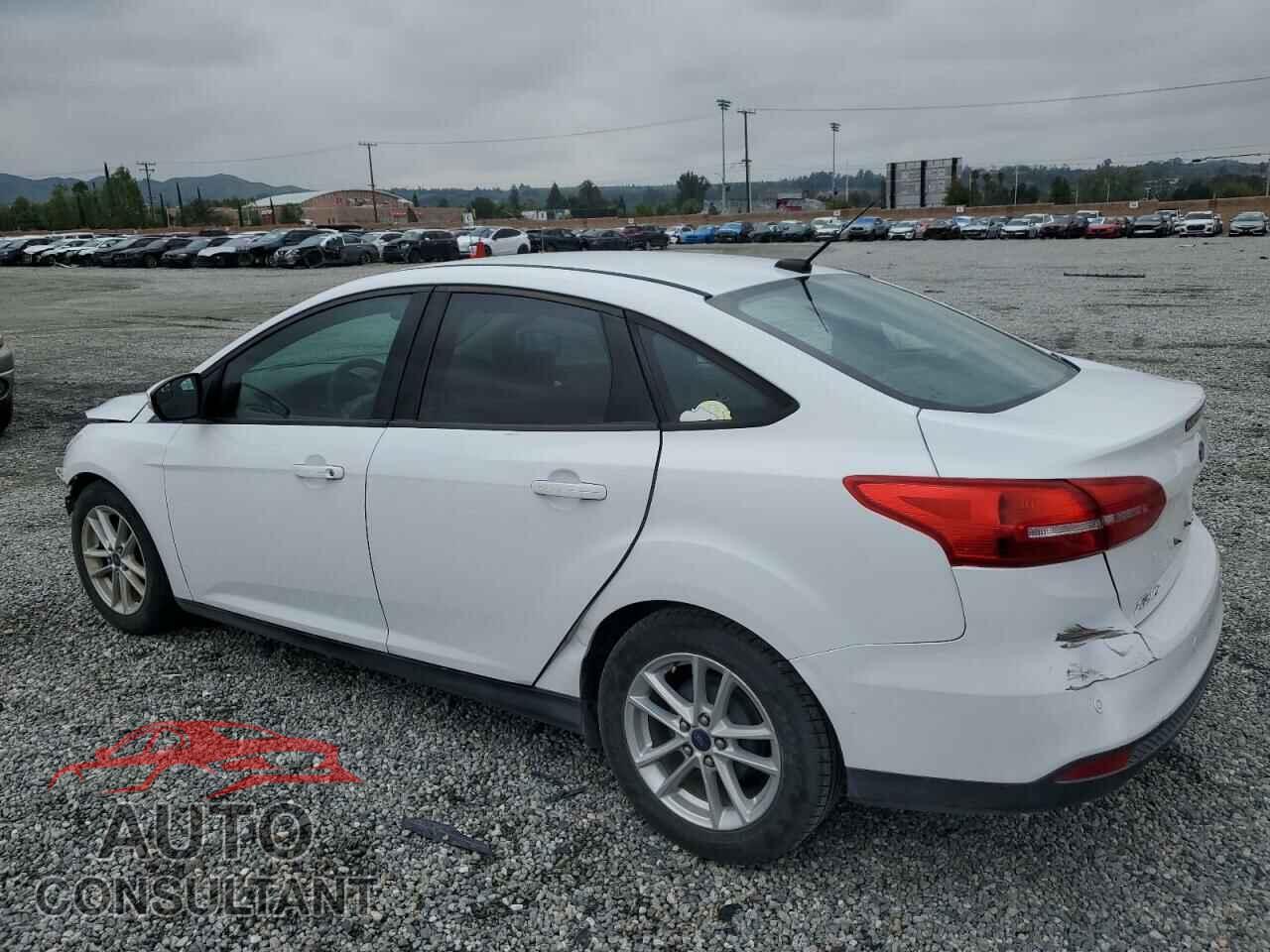 FORD FOCUS 2015 - 1FADP3F29FL369413