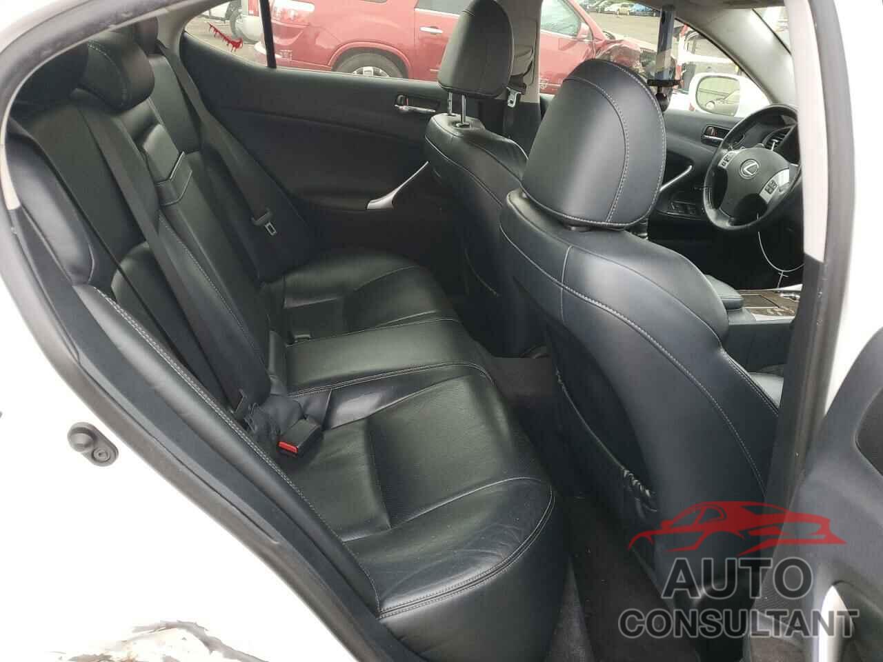 LEXUS IS 2012 - JTHCF5C25C5055684