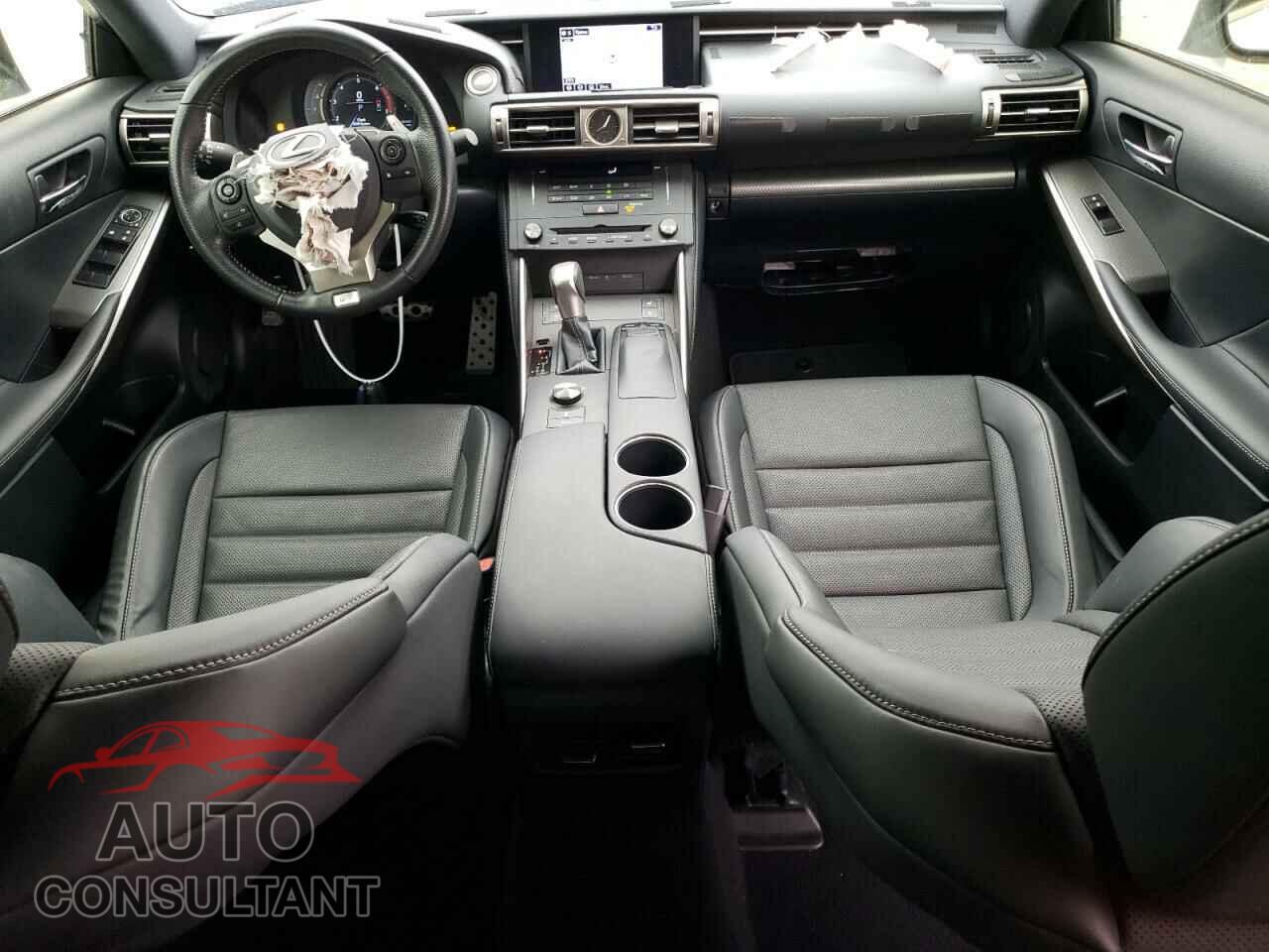 LEXUS IS 2016 - JTHBA1D20G5018243