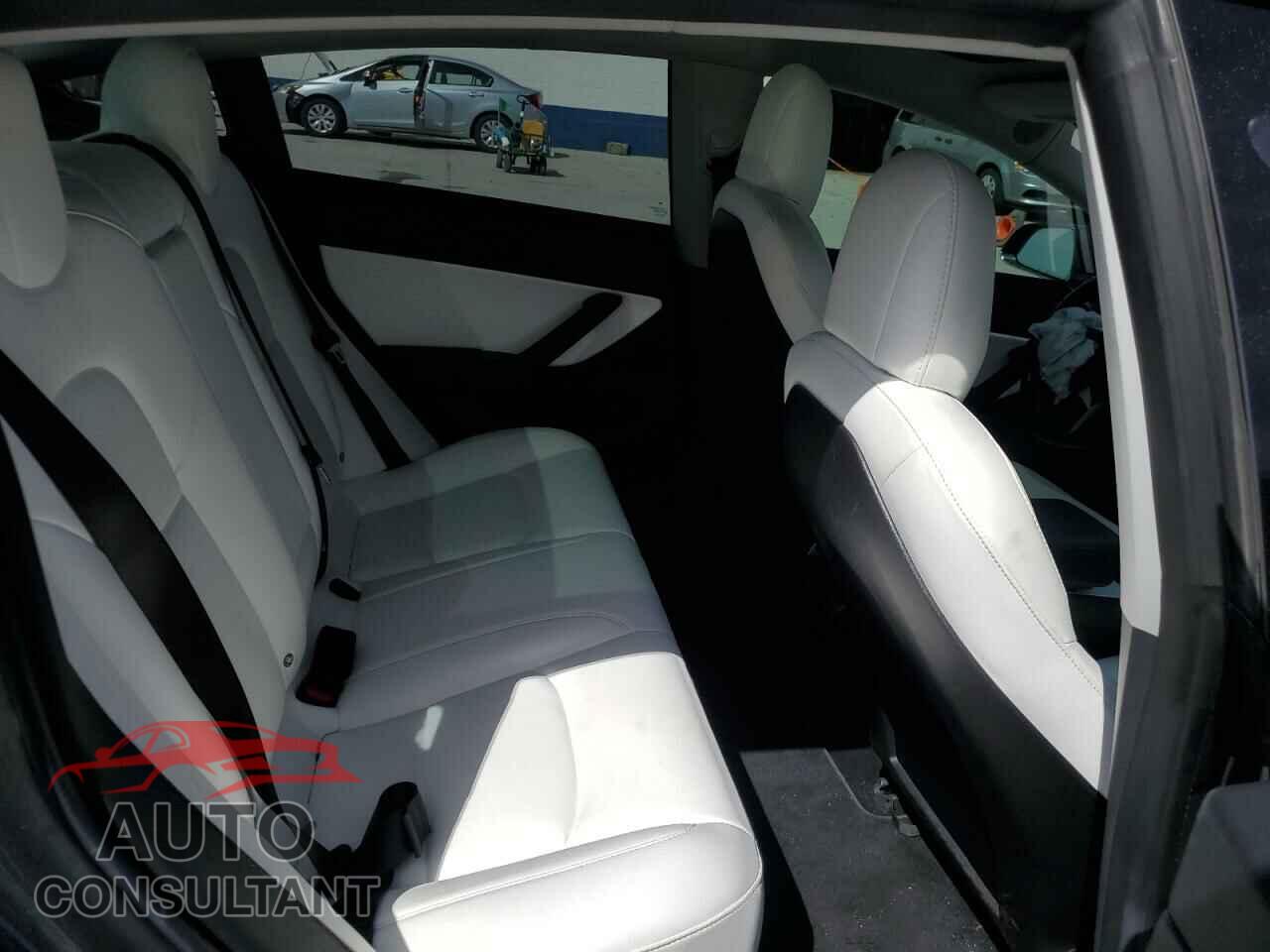 TESLA MODEL 3 2018 - 5YJ3E1EB9JF079153