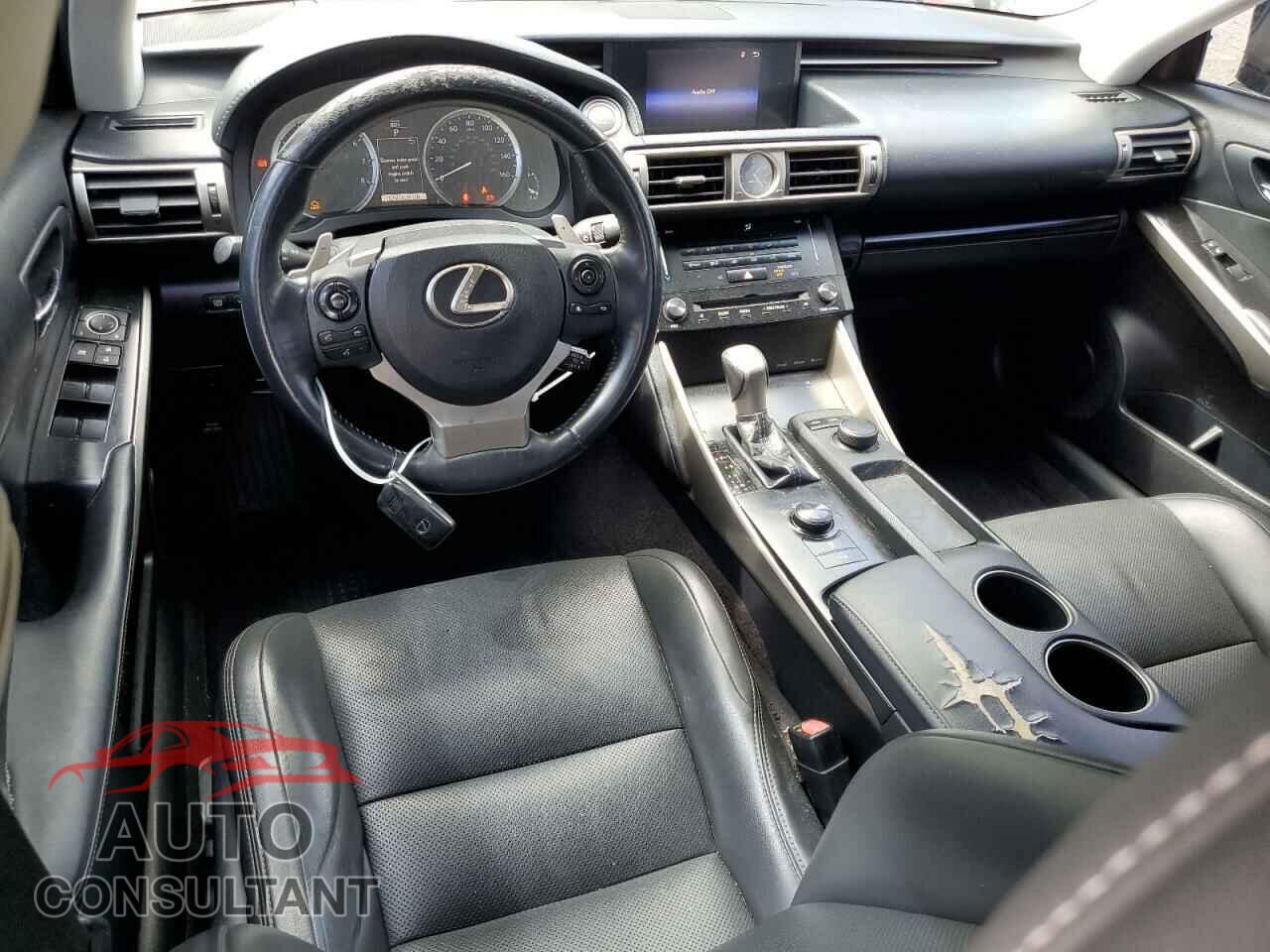 LEXUS IS 2014 - JTHBF1D2XE5039177