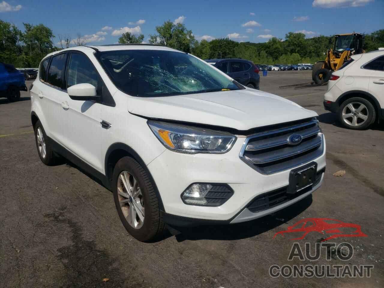 FORD ESCAPE 2017 - 1FMCU9G9XHUB67668