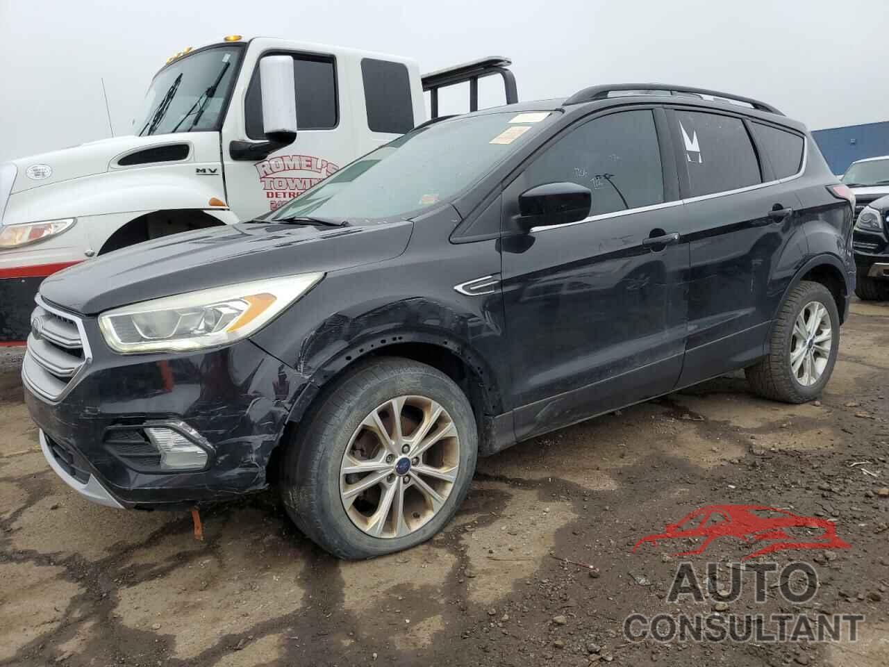 FORD ESCAPE 2017 - 1FMCU0GD7HUD27649