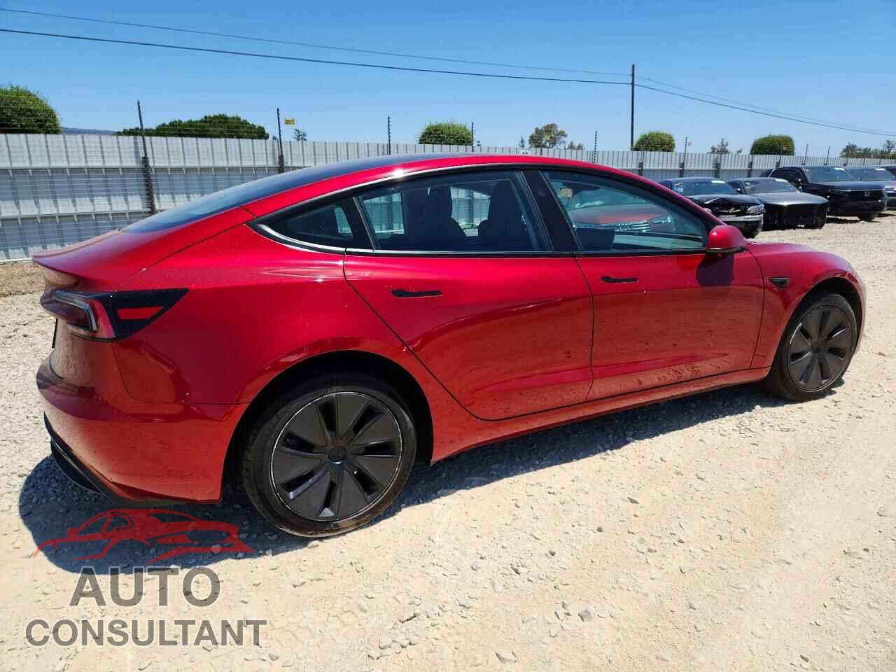 TESLA MODEL 3 2025 - 5YJ3E1EA8SF046444
