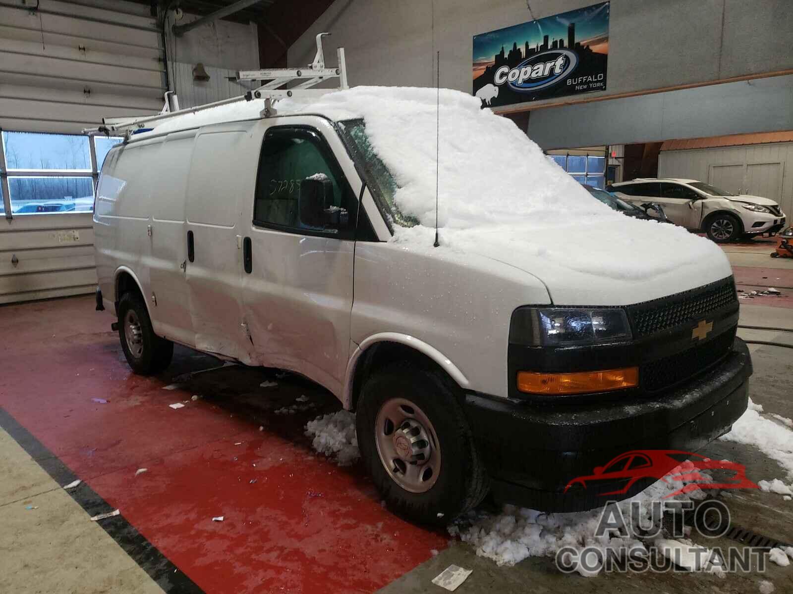 CHEVROLET EXPRESS 2018 - 1GCWGAFP9J1335561