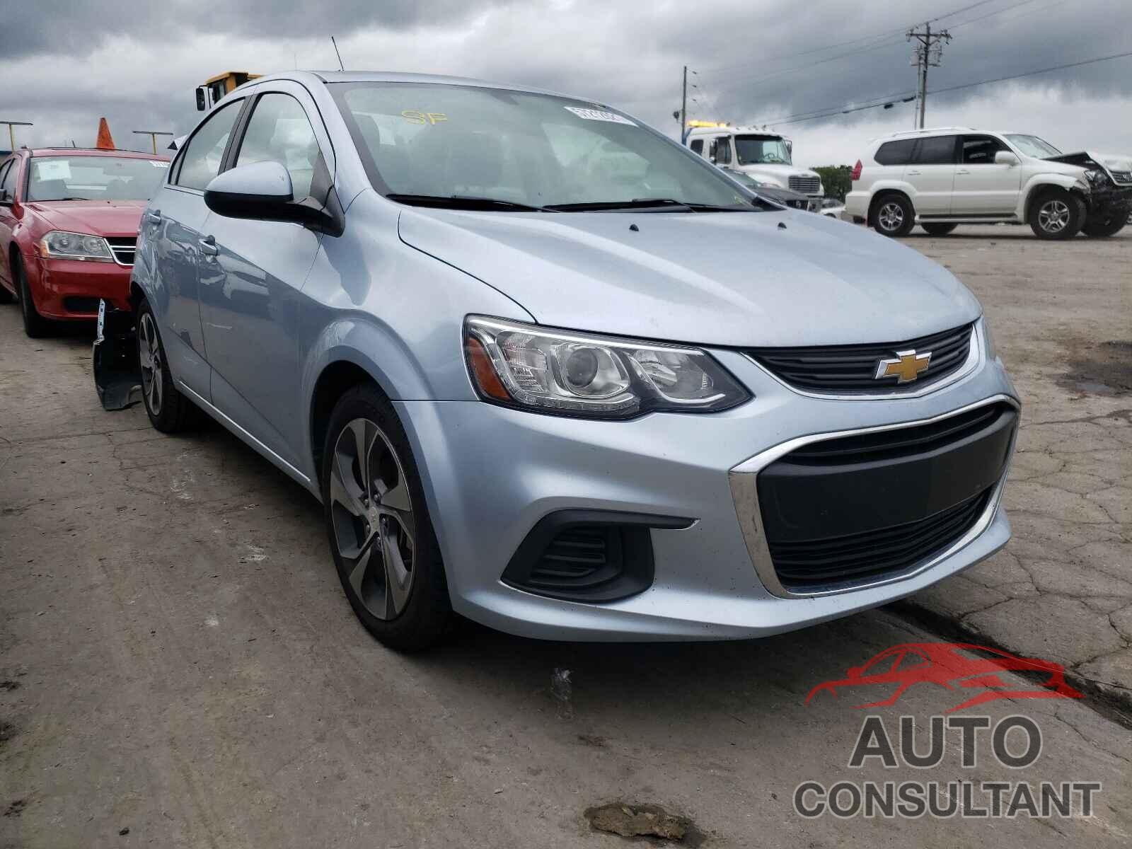 CHEVROLET SONIC 2018 - 1G1JF5SB8J4132148