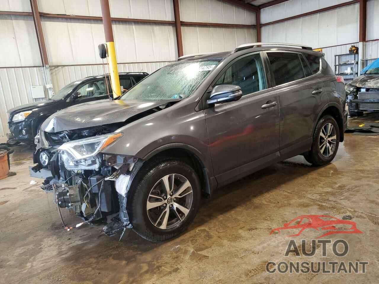 TOYOTA RAV4 2018 - 2T3RFREV8JW724160