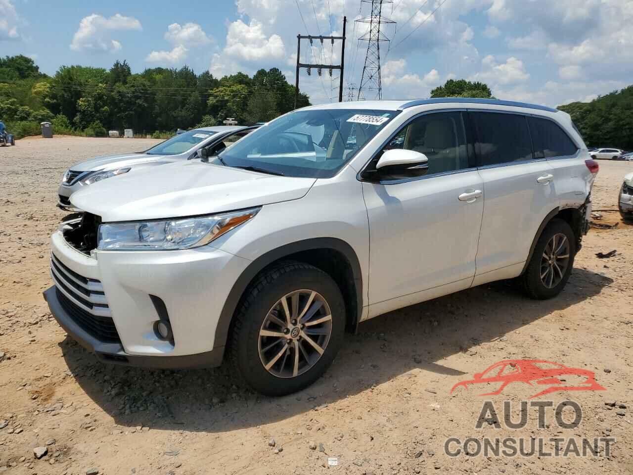 TOYOTA HIGHLANDER 2018 - 5TDJZRFH5JS908115