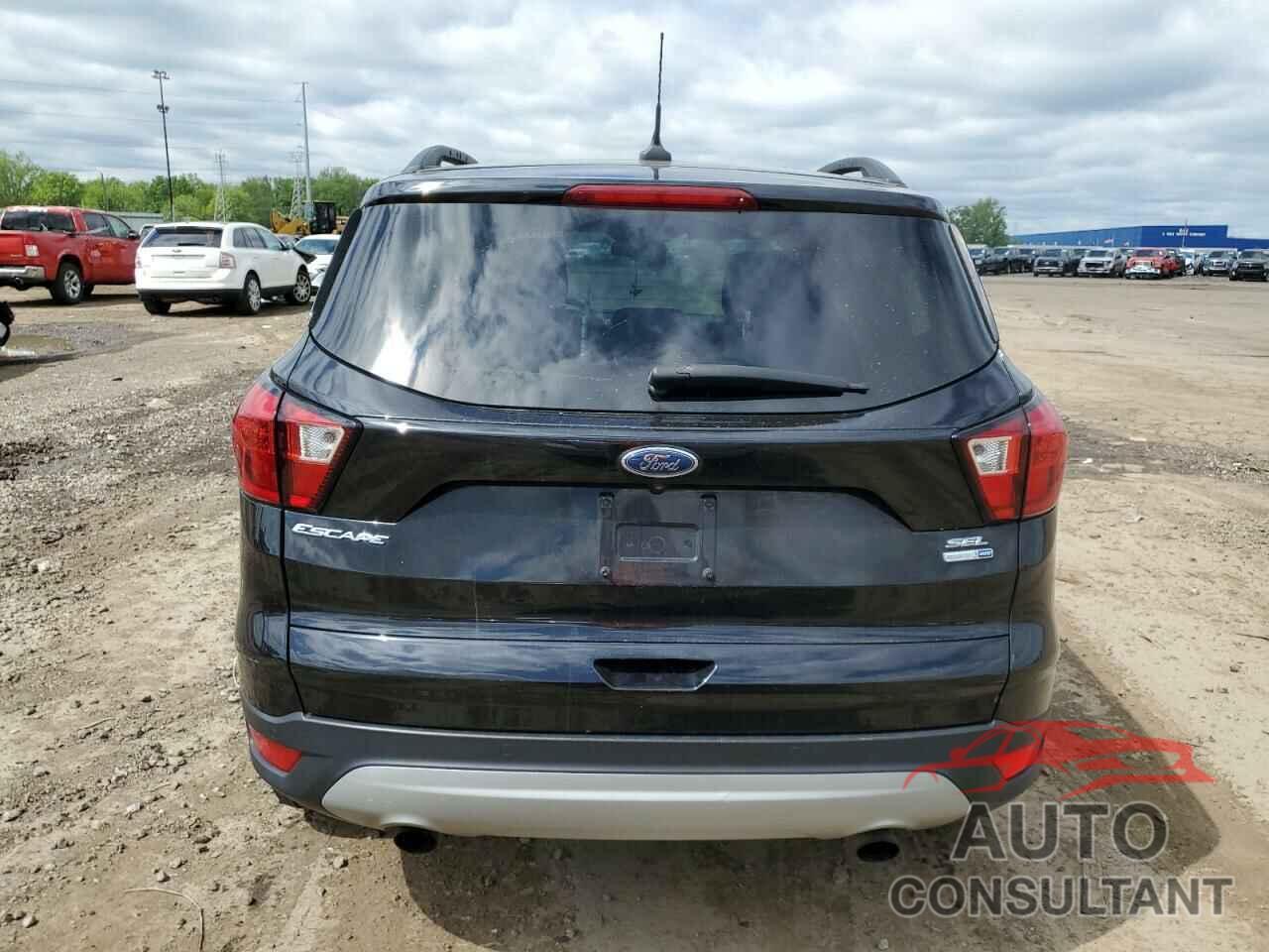 FORD ESCAPE 2019 - 1FMCU9HD8KUB77223