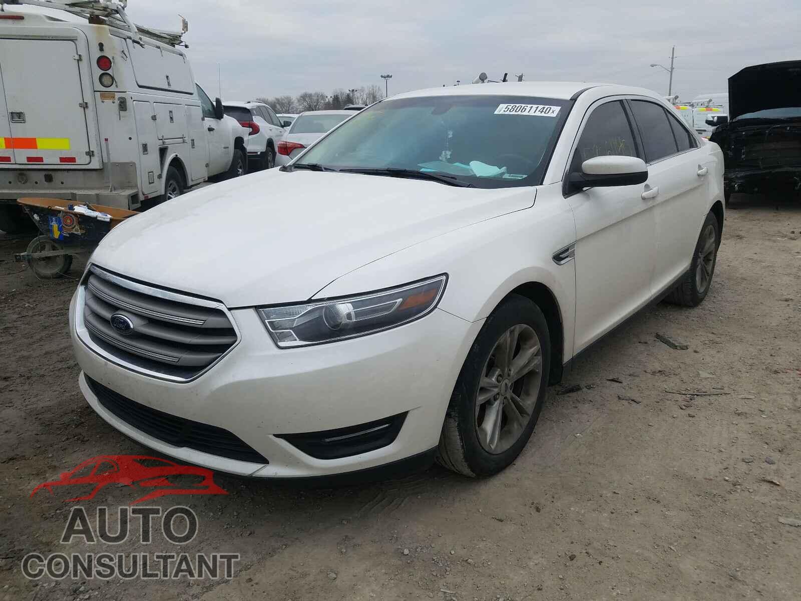 FORD TAURUS 2017 - 1FAHP2E86HG116837