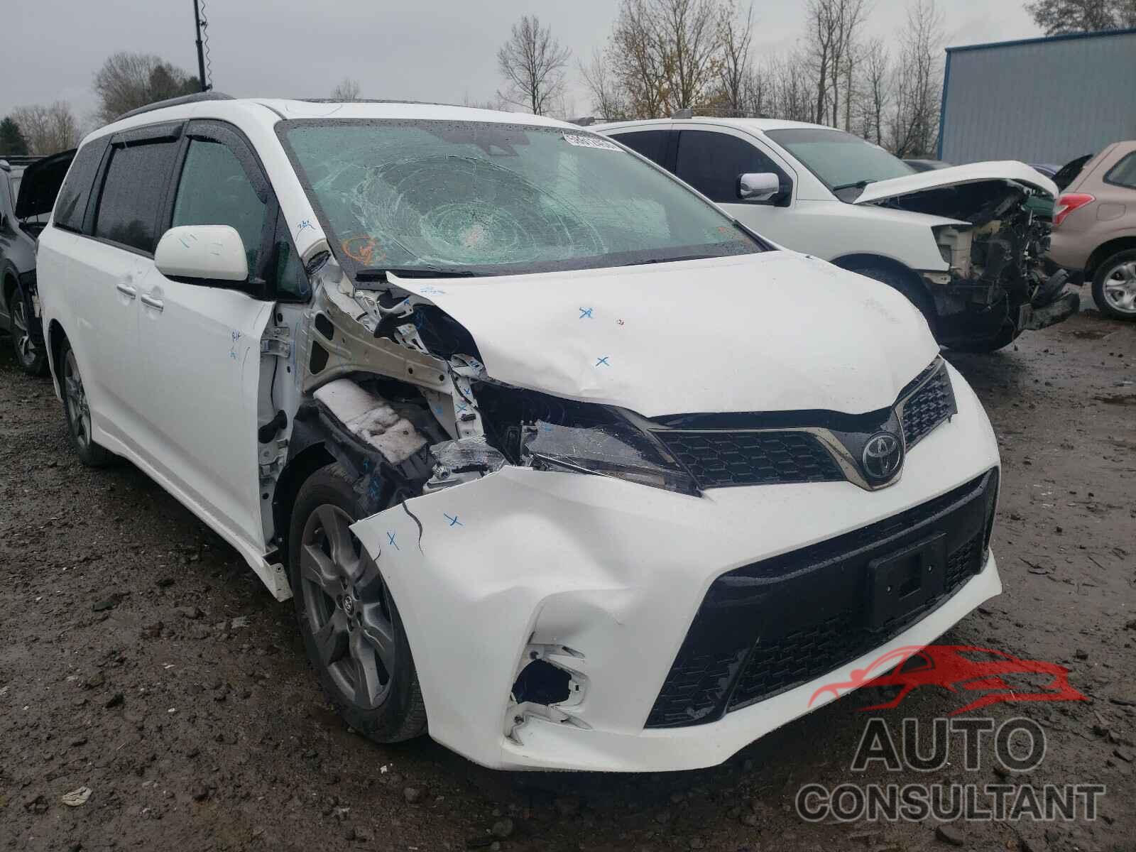 TOYOTA SIENNA 2019 - 5TDXZ3DC8KS011323