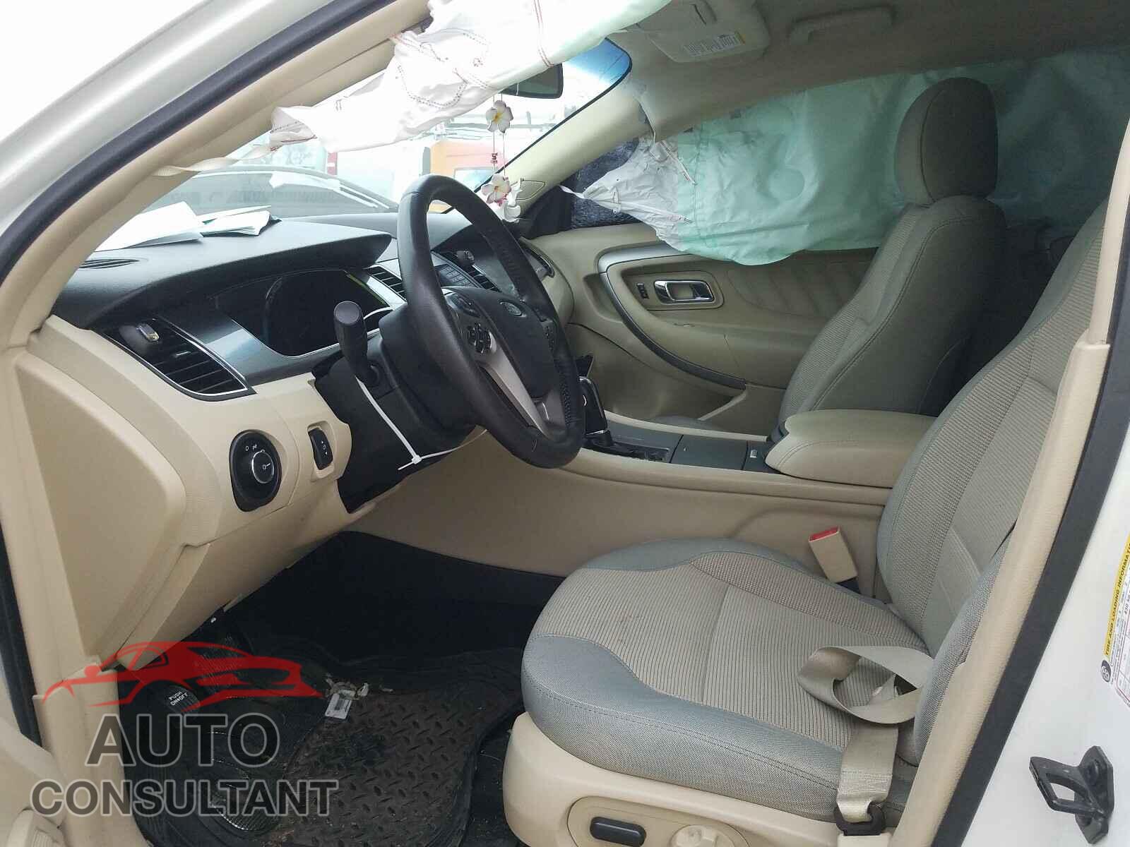 FORD TAURUS 2017 - 1FAHP2E86HG116837