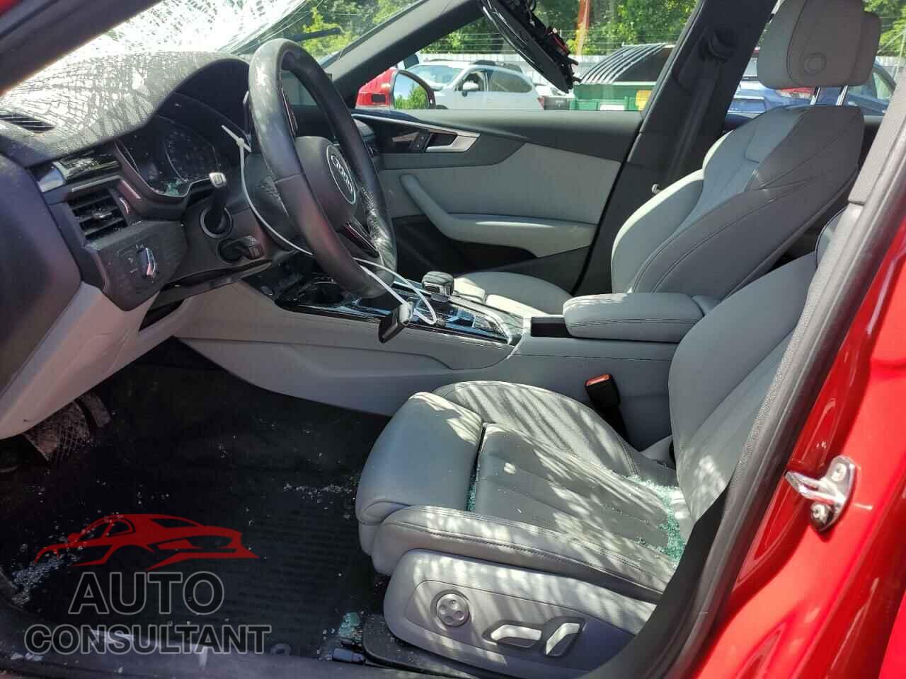 AUDI A4 2021 - WAUDAAF48MA028818