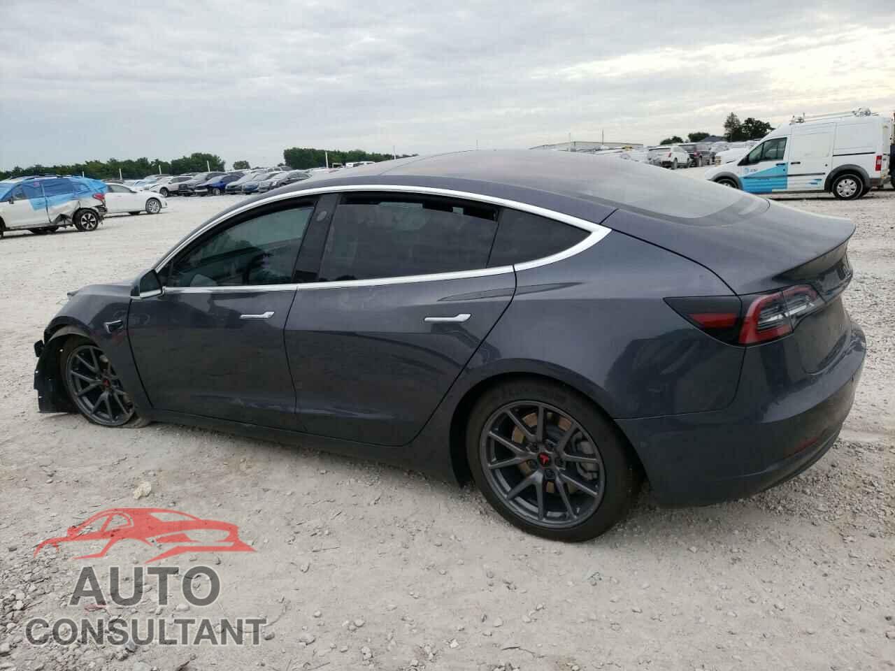 TESLA MODEL 3 2018 - 5YJ3E1EA7JF157890