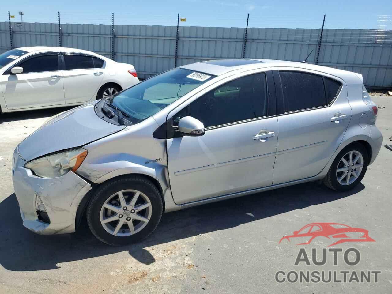 TOYOTA PRIUS 2013 - JTDKDTB34D1039759