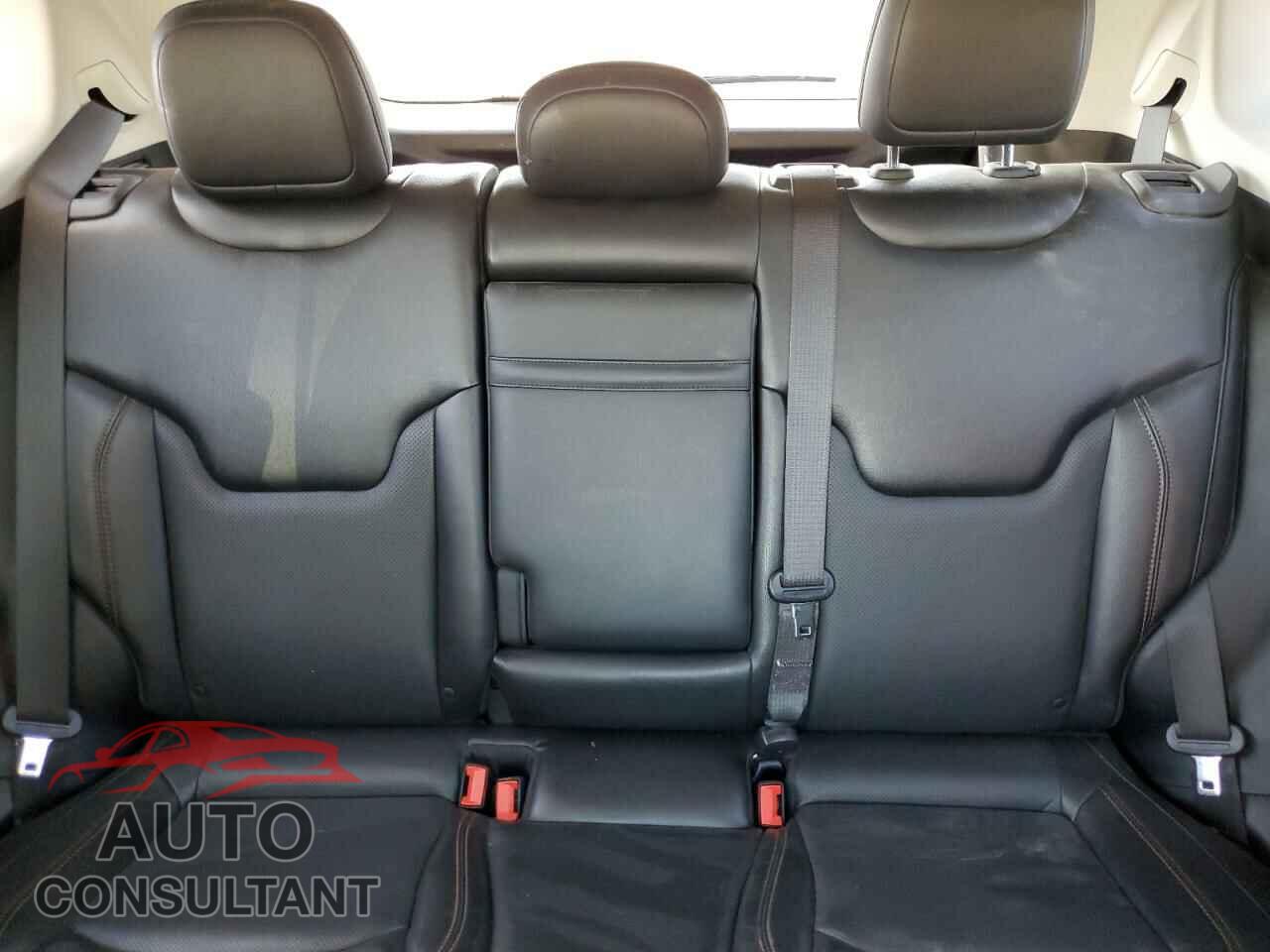 JEEP COMPASS 2018 - 3C4NJCCB6JT407083