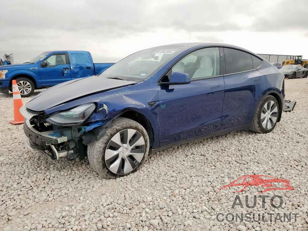 TESLA MODEL Y 2024 - 7SAYGAEE0RF048494
