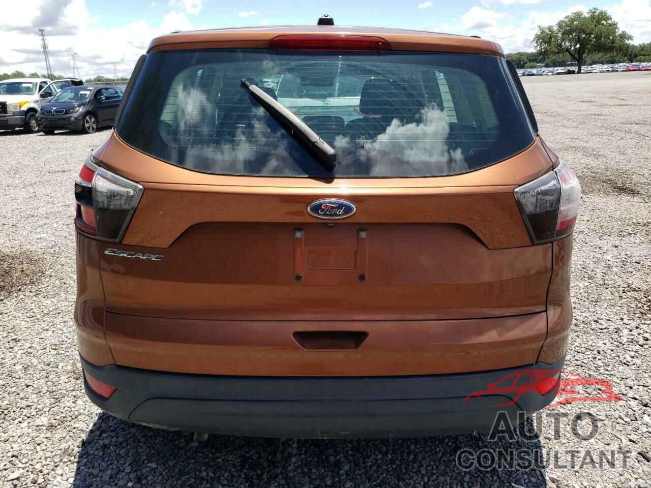 FORD ESCAPE 2017 - 1FMCU0F7XHUA20147