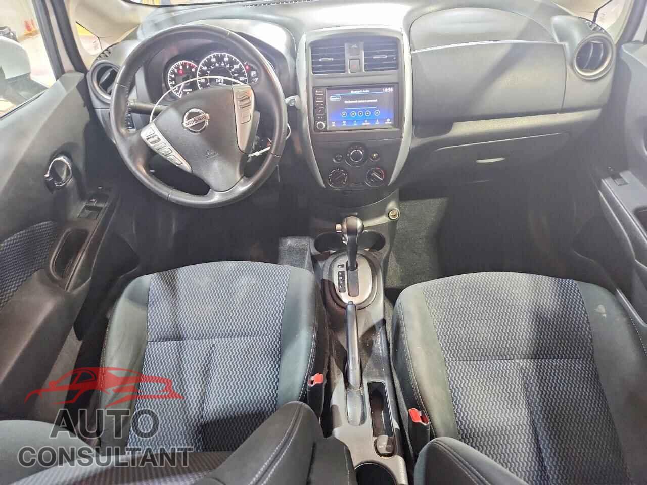 NISSAN VERSA 2019 - 3N1CE2CP3KL365378
