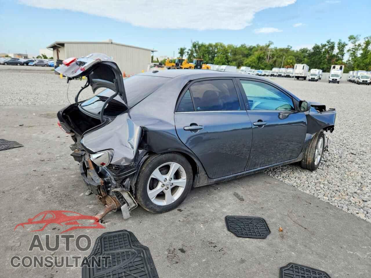 TOYOTA COROLLA 2013 - 2T1BU4EE6DC070140