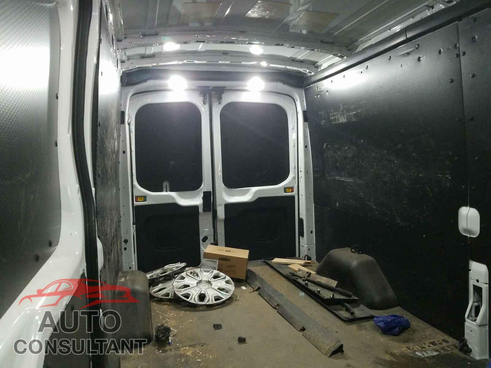 FORD TRANSIT CO 2018 - 1FTYR2CM9JKB13874