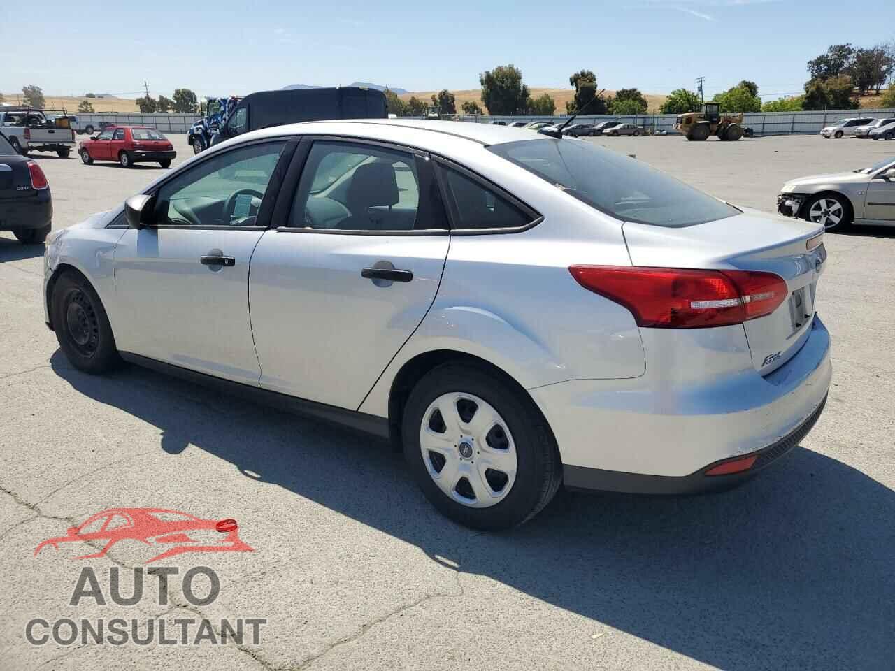FORD FOCUS 2017 - 1FADP3E23HL271255